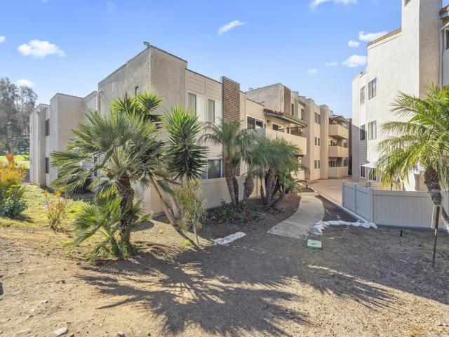 Building Photo - 2639 Pirineos Way