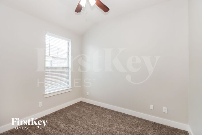 Building Photo - 21607 Royal Troon Dr