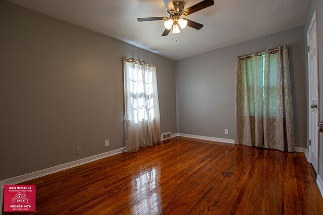Building Photo - 1422 N 38th St