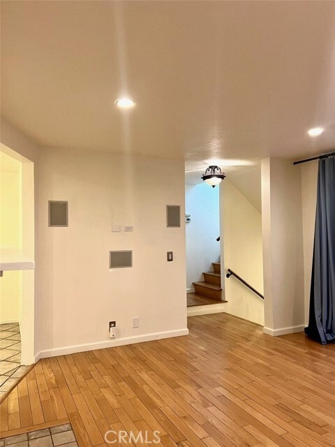 Building Photo - 206 W Cypress Ave