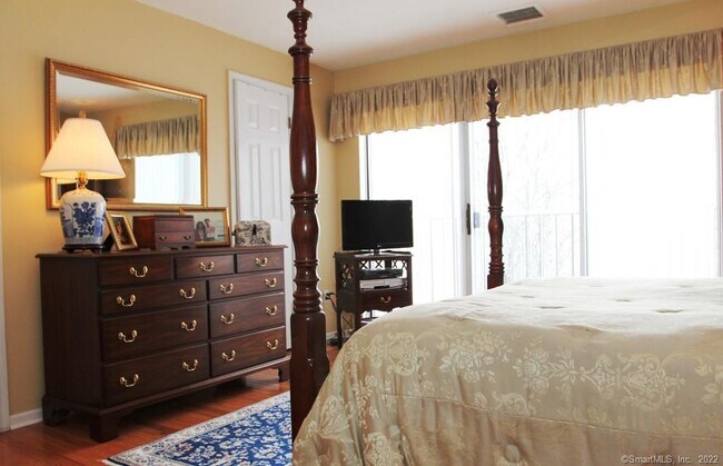 Building Photo - 45 Highland Rd