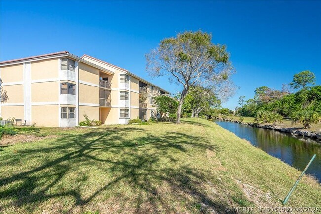 Building Photo - 5701 Riverside Dr