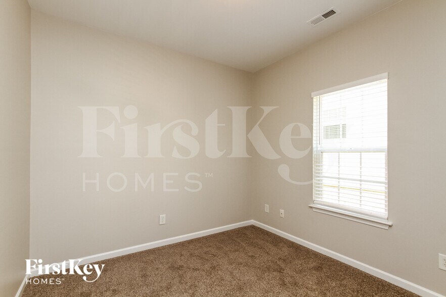 Building Photo - 19523 Denae Lynn Dr