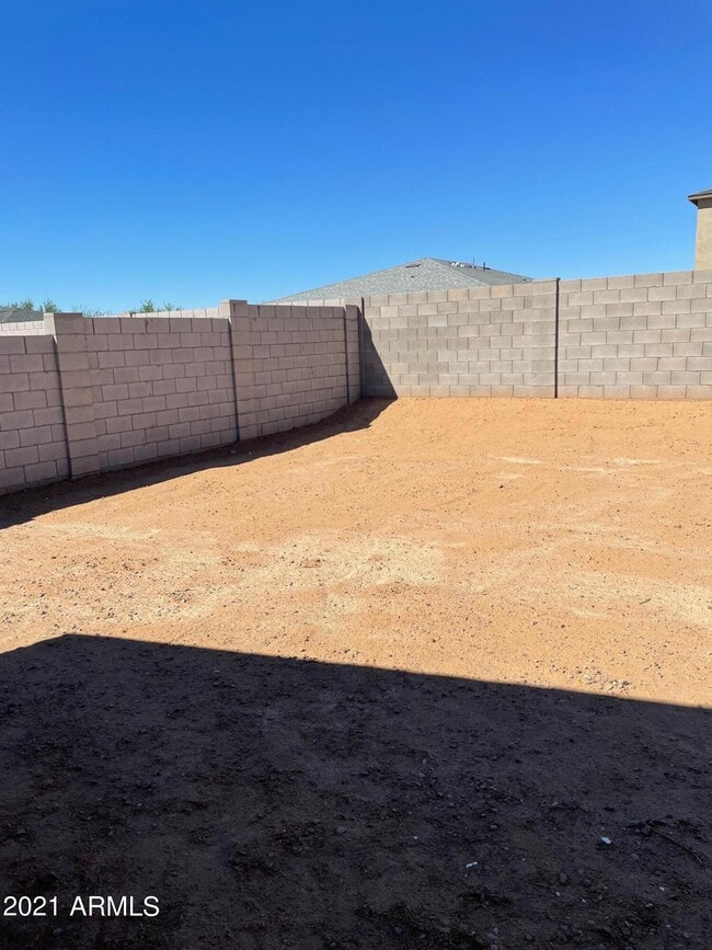 Building Photo - 250 W Bobcat Ct