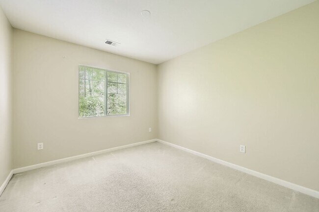Building Photo - 4809 Lucca Dr