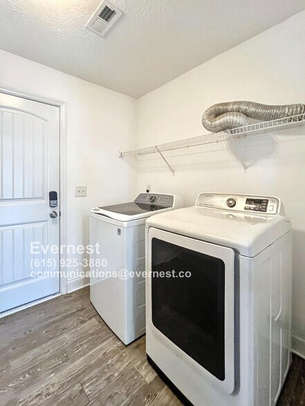 Building Photo - 1148 Meachem Dr