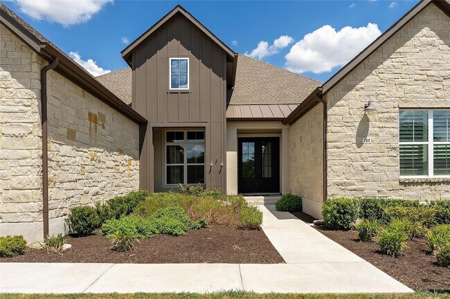 Building Photo - 704 Prairie Clover Dr