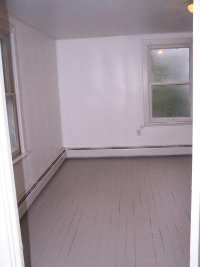 Building Photo - 223 Linden Ave