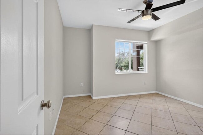 Building Photo - 6450 Emerald Dunes Dr
