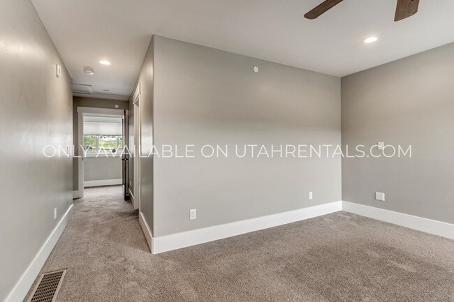 Building Photo - 13608 Super G Ln