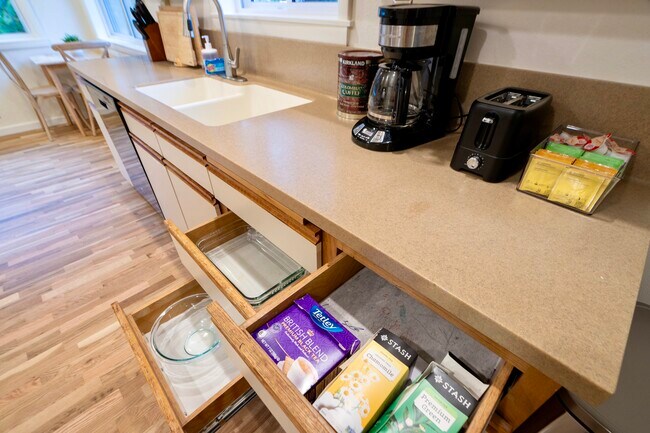 Building Photo - 11641 204th Ave NE