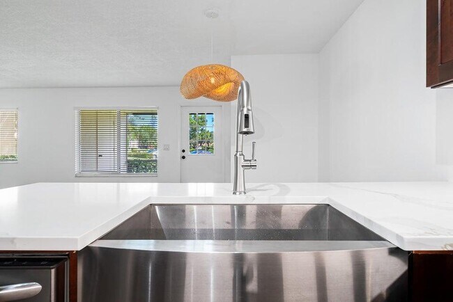 Building Photo - 4995 Sable Pine Cir