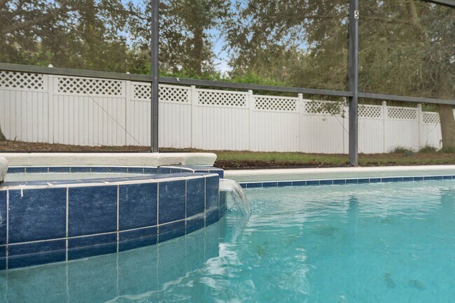 Building Photo - Large Beautiful Legacy Park Villa: 5BR, Pool & Near Disney