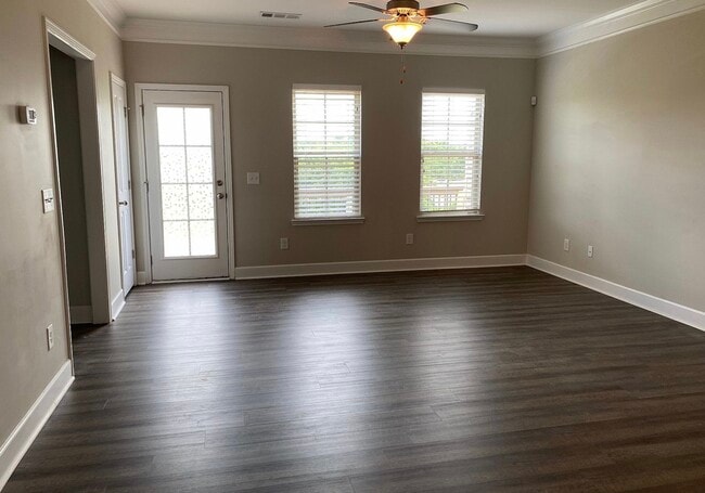 Building Photo - 5565 Prada Dr