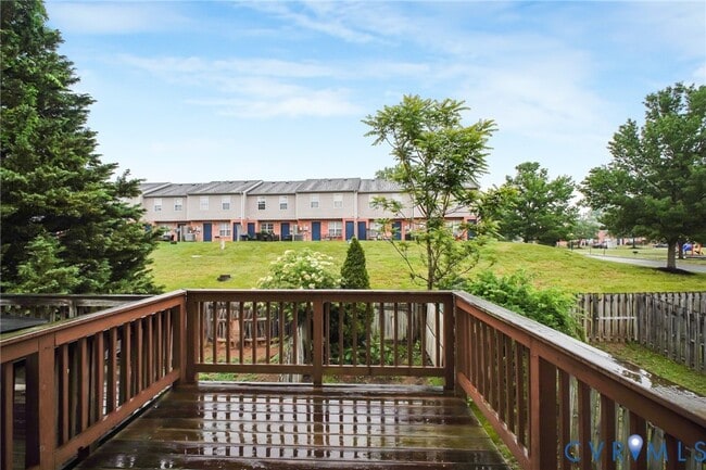 Building Photo - 405 Donelson Loop
