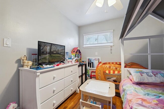 Building Photo - 452 Sunningdale Dr