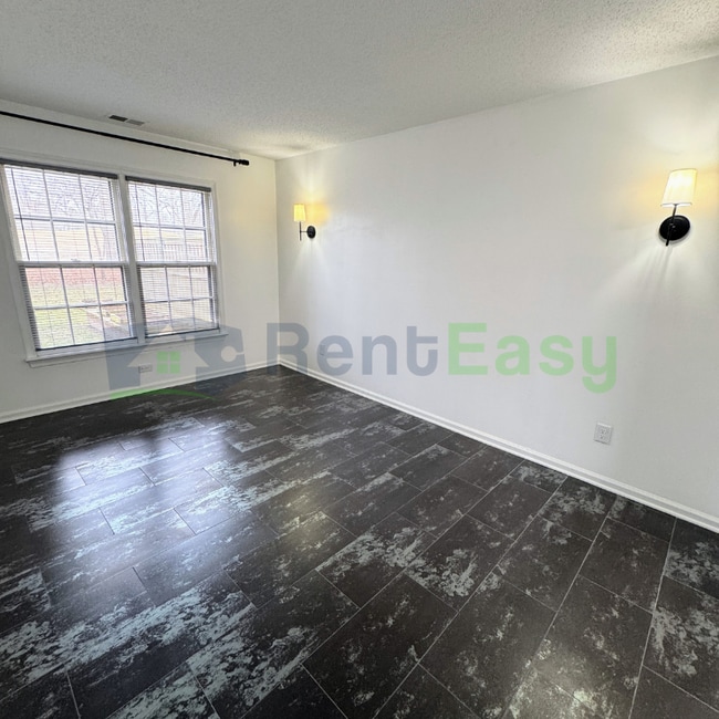 Building Photo - 1016 Winged Foot Ct