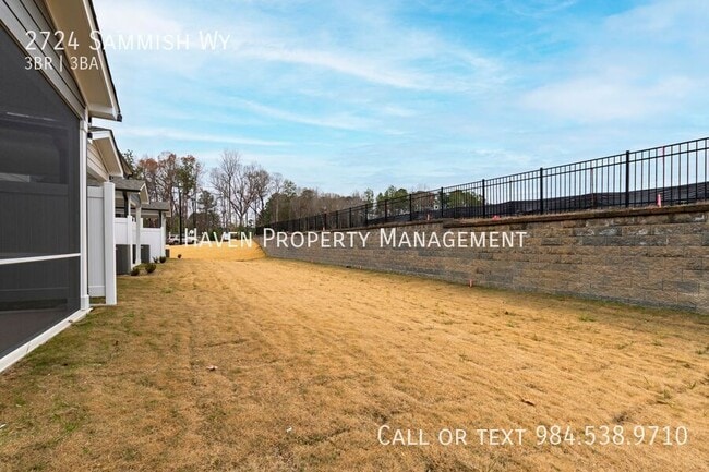 Building Photo - 2724 Sammish Way