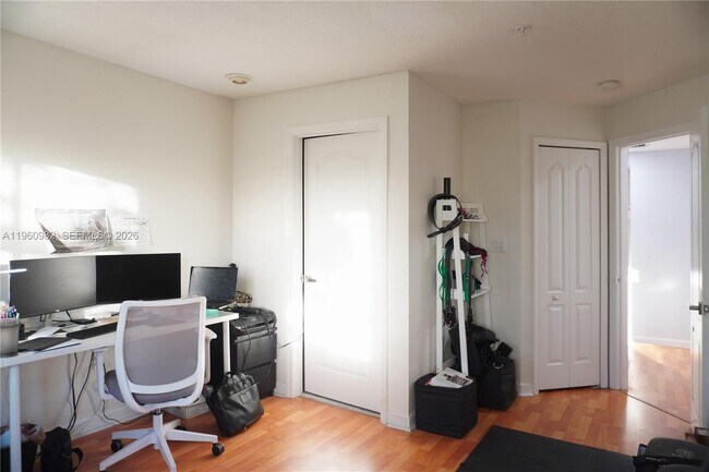 Building Photo - 130 Jacaranda Country Club Dr