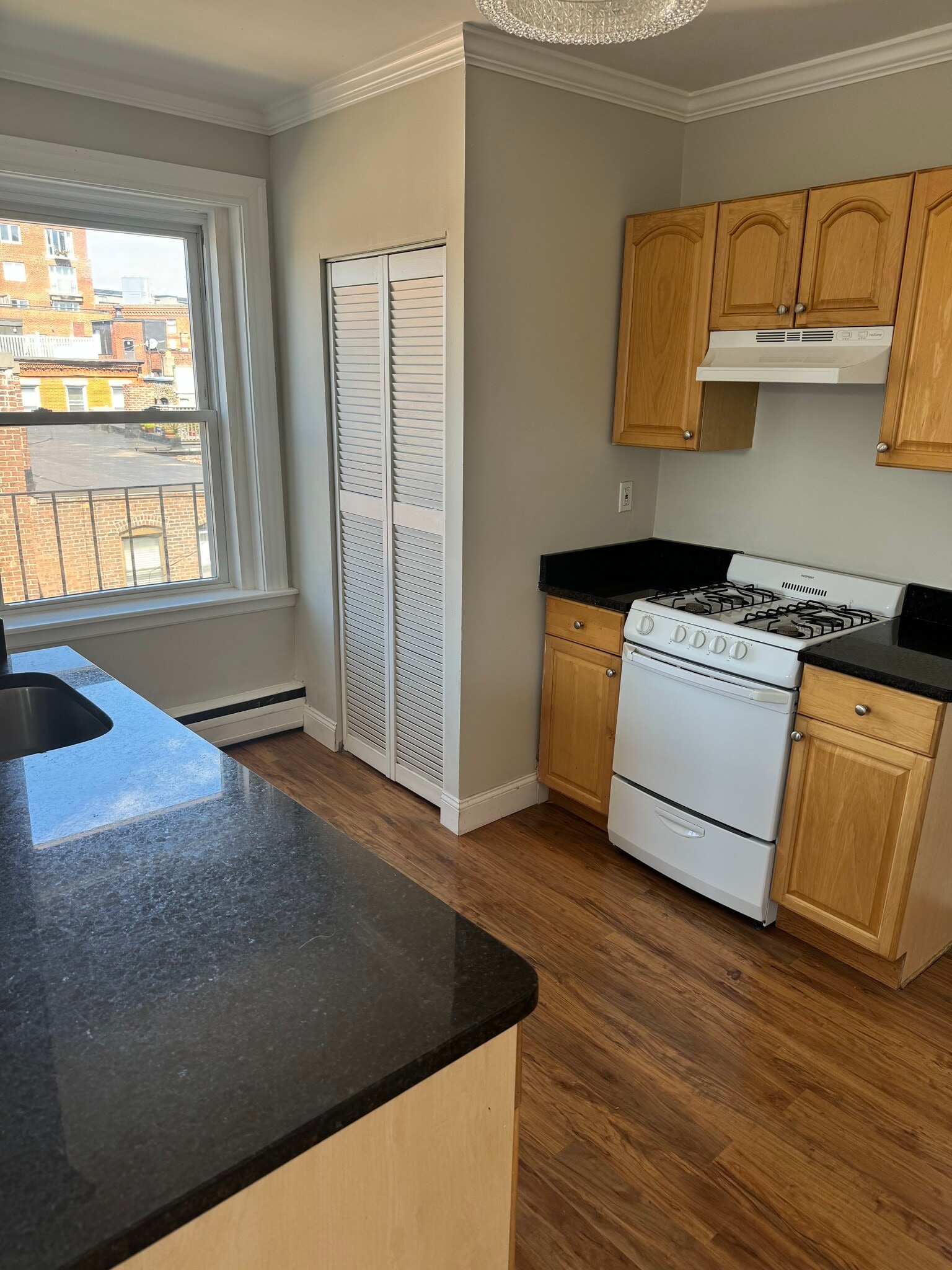 Building Photo - 24 Fleet St