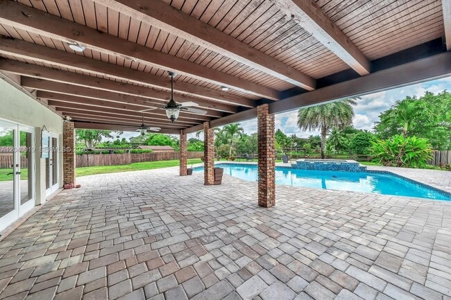 Building Photo - 4920 SW 170th Ave