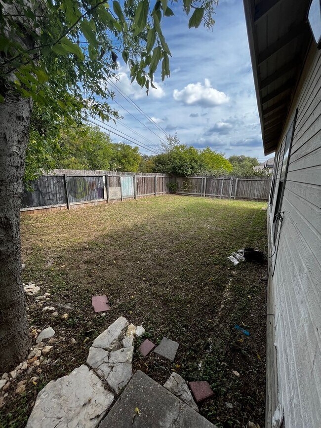 Building Photo - 2601 Alcott Ln