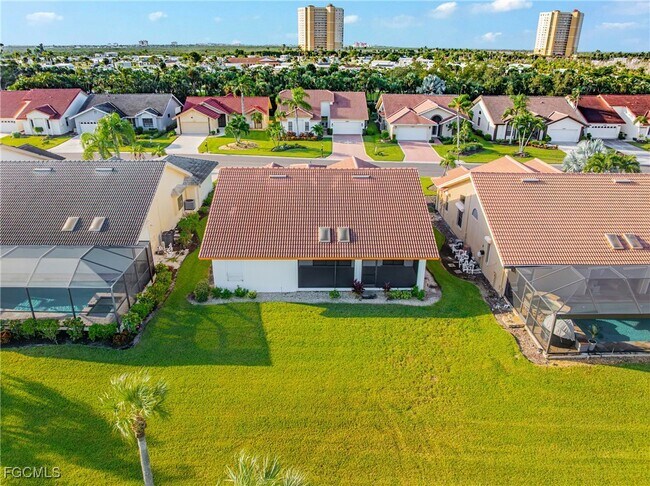 Building Photo - 12630 Kelly Palm Dr