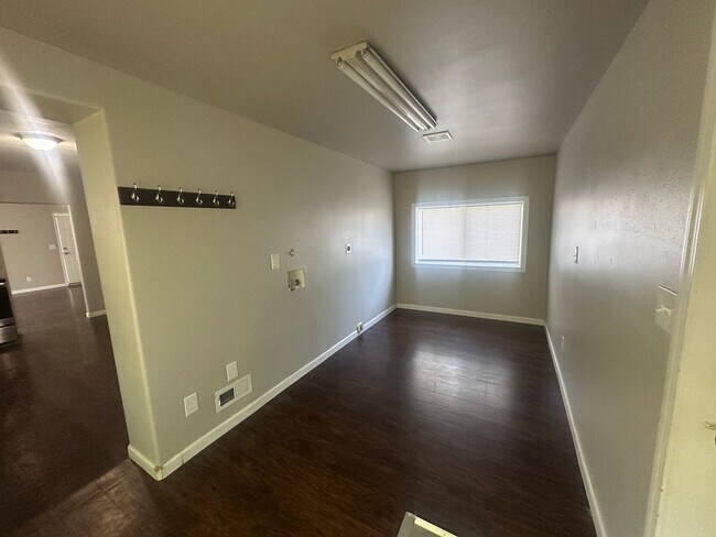 Building Photo - Spacious 4-Bedroom Home Near Northtown Mall