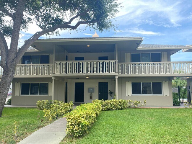 Primary Photo - 255 SW 7th St