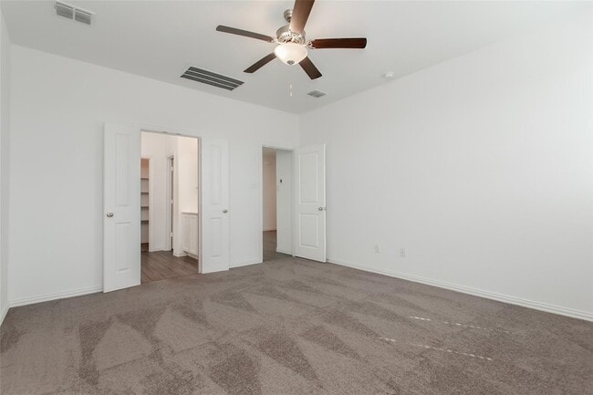 Building Photo - 2157 Clarion Dr