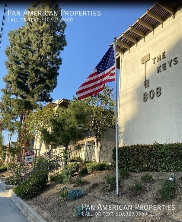 Building Photo - 812 N. Azusa-#27