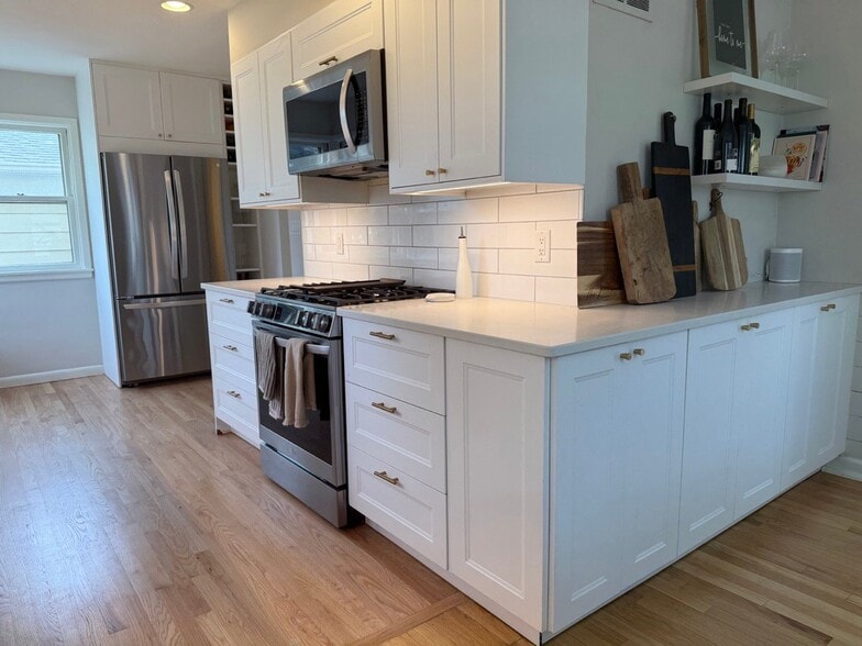 Building Photo - 5350 N Navajo Ave