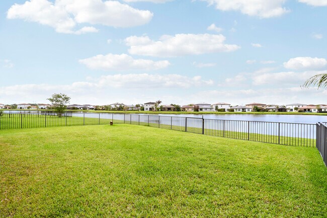 Building Photo - 8292 NW Greenbank Cir