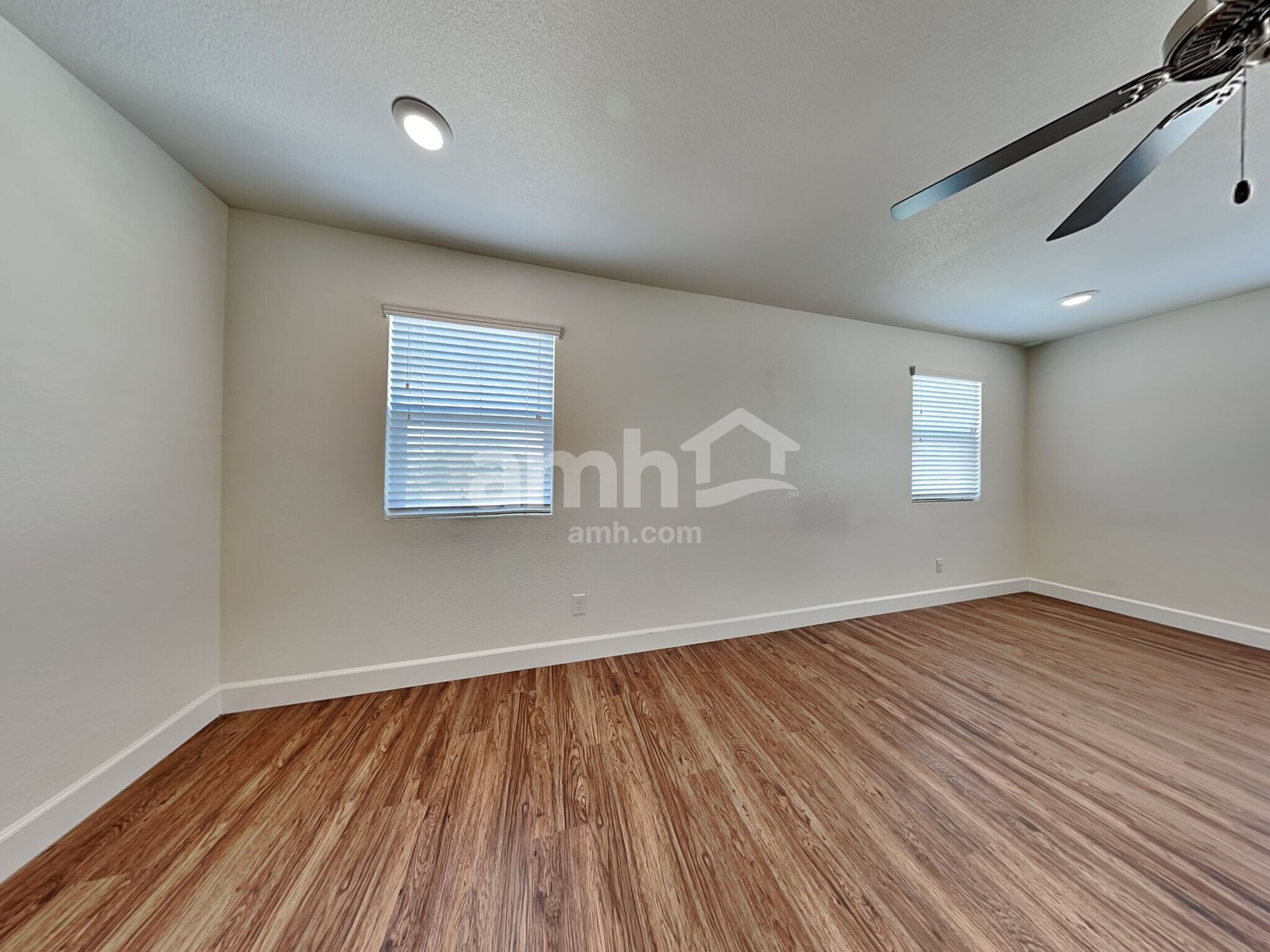 Building Photo - 1609 Viaggio Ave