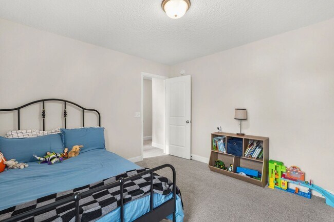 Building Photo - Like New Construction in Ludowici