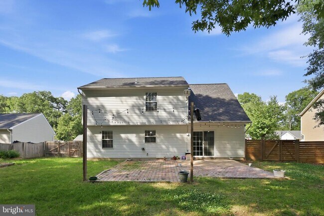 Building Photo - 10106 S Fulton Dr