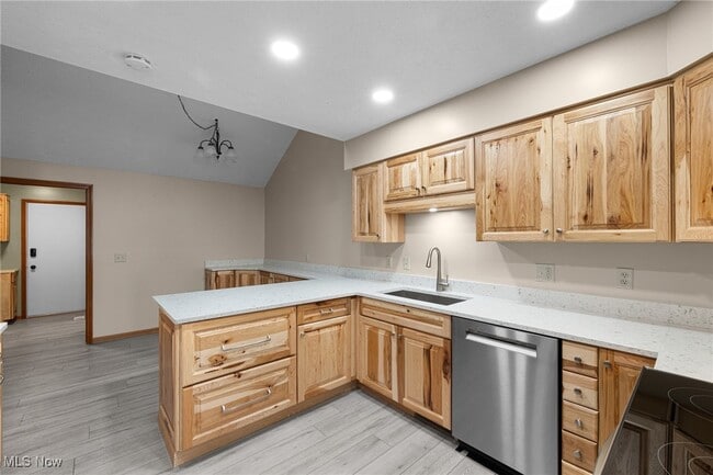 Building Photo - 6667 Hidden Lake Trail