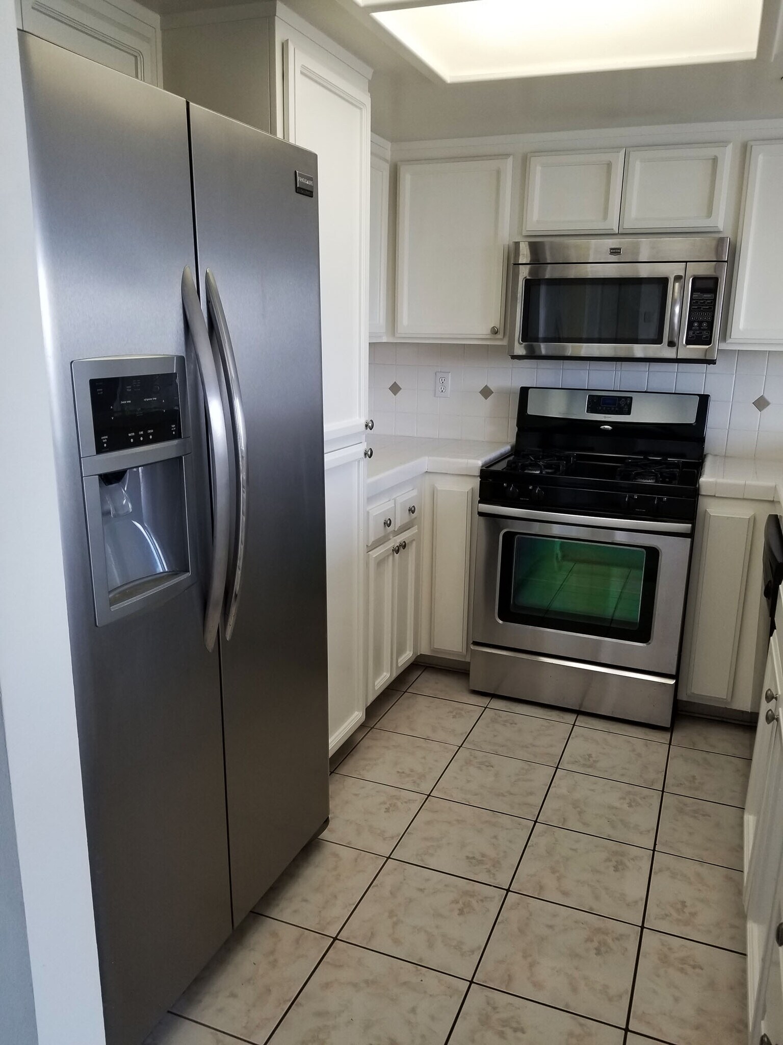 Building Photo - 4760 Templeton St