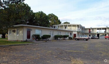 Building Photo - Nice Apartment Complex