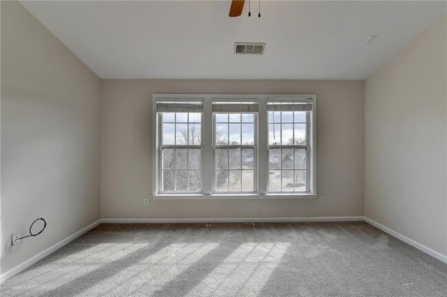 Building Photo - 4006 Edgecomb Dr