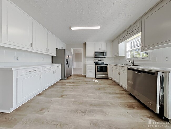 Building Photo - 509 Morgans Landing Dr