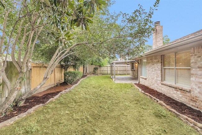 Building Photo - 9019 Driftstone Dr