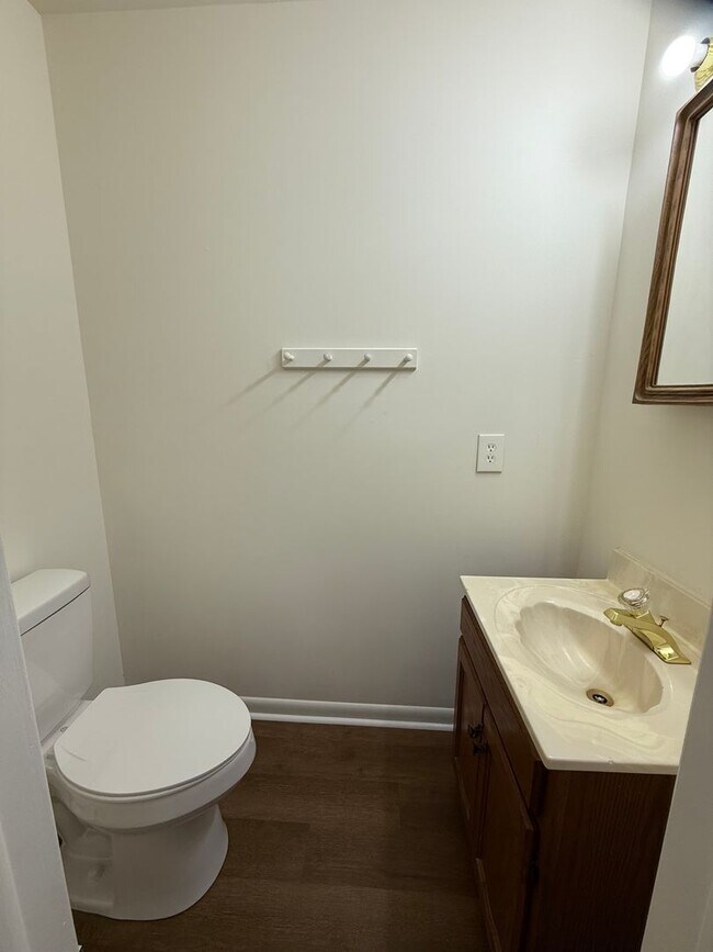 Building Photo - 5109 Pecan Dr