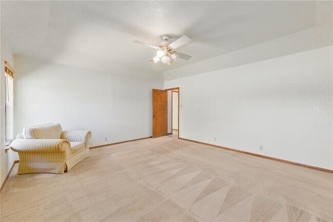 Building Photo - 207 Rancho Bueno Dr