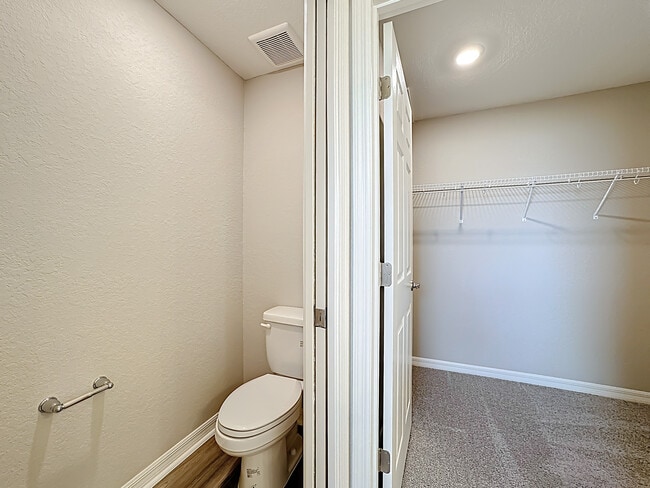 Building Photo - 877 Cypress Creek Run