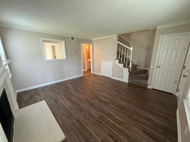 Building Photo - 3346 Oak Trees Ct