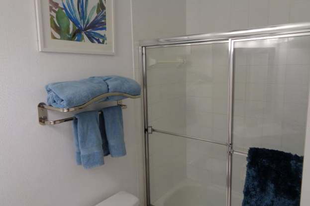 Building Photo - 10015 Perfect Dr