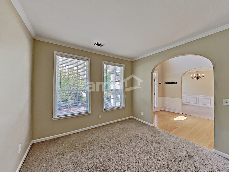 Building Photo - 2632 Back Creek Chase