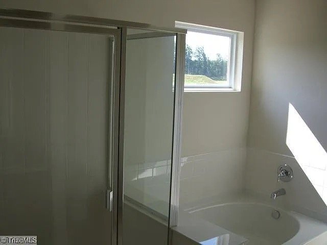 Building Photo - 359 Kendall Dr