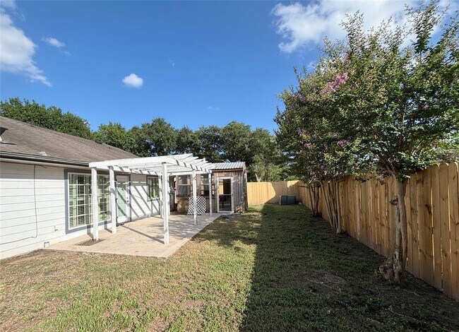 Building Photo - 16810 Red Gully Dr